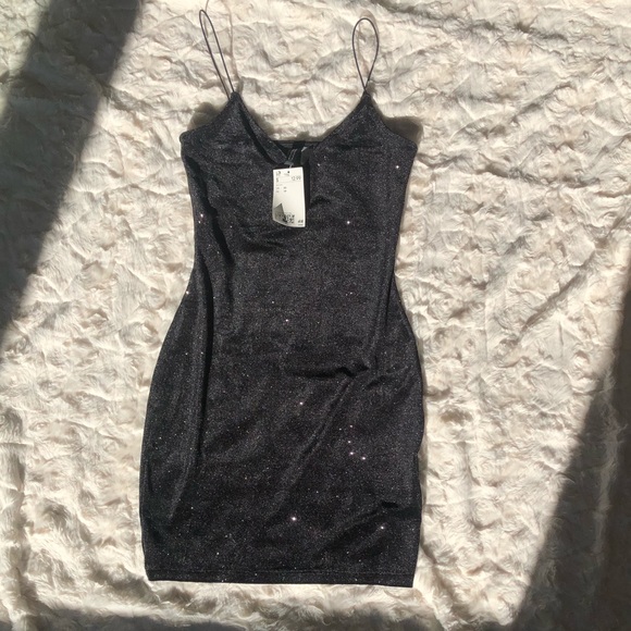 NWT✨ Shimmery Body con Dress - Picture 7 of 10